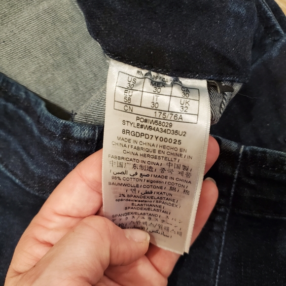 Guess Extra High Jeans - Picture 4 of 9